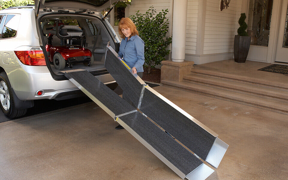 EZ-ACCESS Trifold Advantage Series Ramp